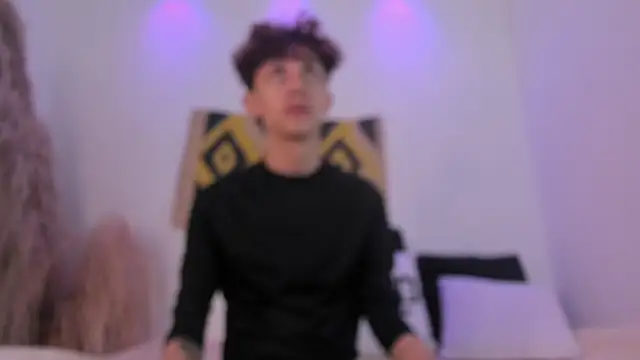 Tomy Rox online show from February 2025 08:36:01 PM