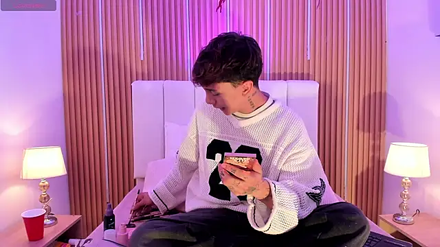 Tomy Rox online show from February 2026 08:49:01 PM