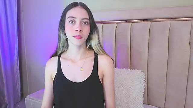 Snapshot of sophiia_grey_1 chatting on May 2026 11:10:02 PM sophiia grey 1 online show from May 2026 11:10:02 PM