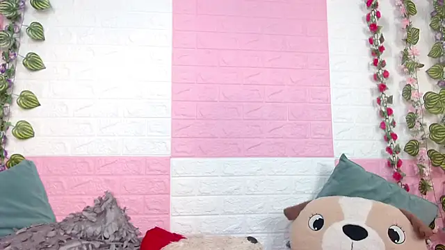 Snapshot of AnyaFloyd69 chatting on February 2025 09:36:01 PM AnyaFloyd69 online show from February 2025 09:36:01 PM