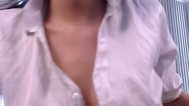 Snapshot of AnyaFloyd69 chatting on September 2025 09:15:02 PM AnyaFloyd69 online show from September 2025 09:15:02 PM