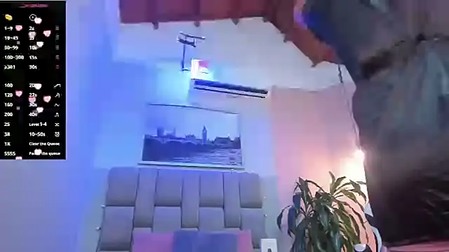 hottie mine  online show from January 2025 07:15:01 PM