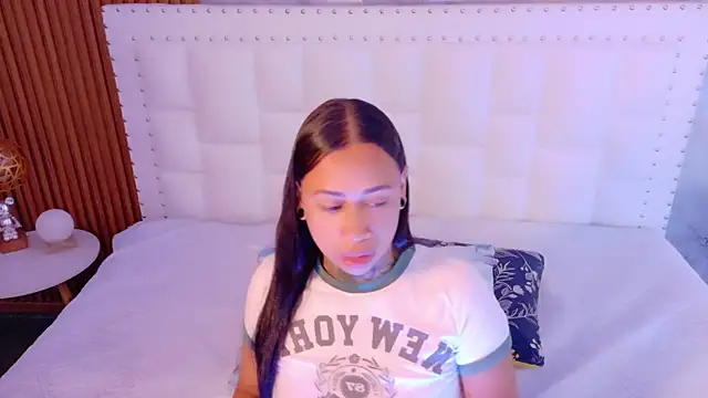 Snapshot of cattaleeyaa chatting on January 2026 12:42:02 PM cattaleeyaa online show from January 2026 12:42:02 PM