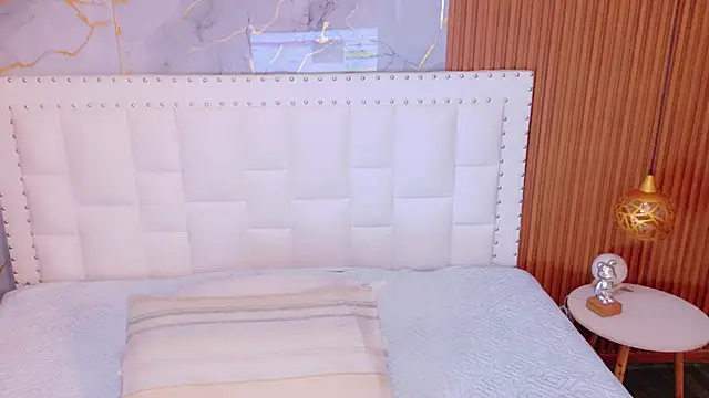 Snapshot of cattaleeyaa chatting on February 2026 12:53:02 PM cattaleeyaa online show from February 2026 12:53:02 PM