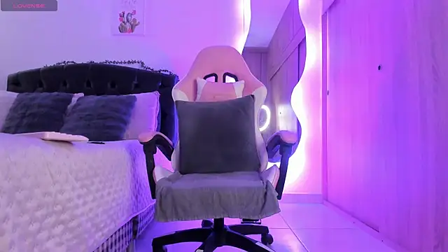 Snapshot of Amaranthaa1 chatting on October 2025 11:31:01 AM Amaranthaa1 online show from October 2025 11:31:01 AM