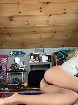 Snapshot of DanaeJustine chatting on September 2025 08:12:02 PM DanaeJustine online show from September 2025 08:12:02 PM