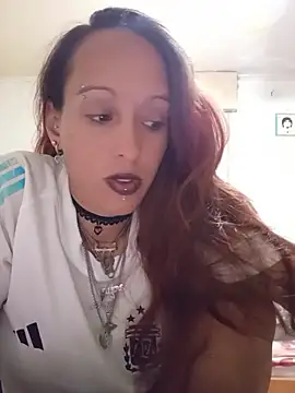 Snapshot of Zorrita_Fox chatting on April 2026 04:51:01 PM Zorrita Fox online show from April 2026 04:51:01 PM