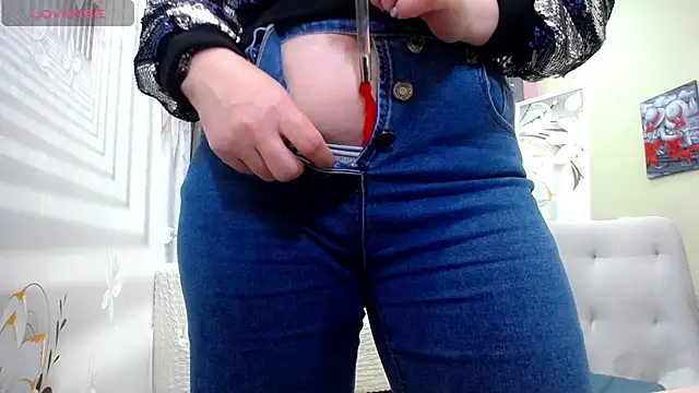 BlondeBrilliant7 online show from December 2024 06:03:02 AM