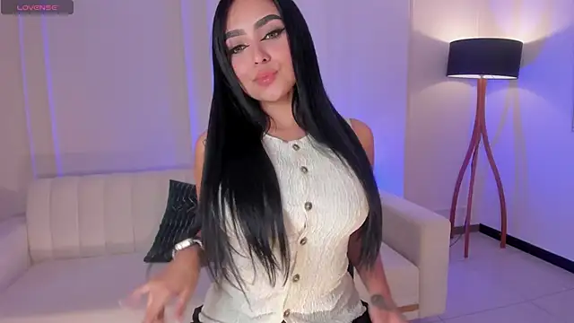 sarawinstone online show from March 2025 08:21:01 PM