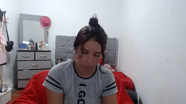 Snapshot of Ainhoa-hot chatting on February 2025 09:00:02 AM Ainhoa-hot online show from February 2025 09:00:02 AM