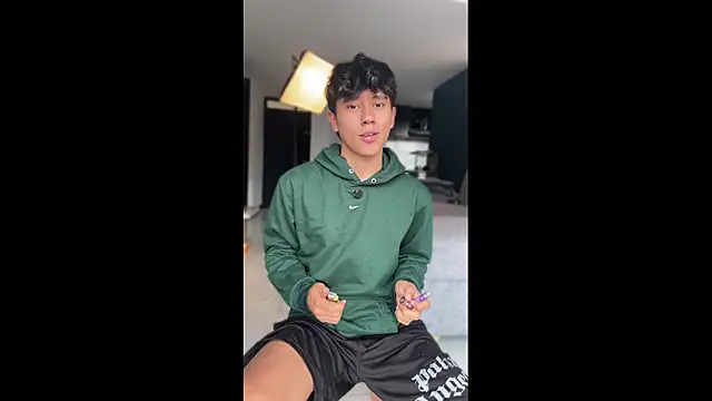Angel esteban fx online show from May 2026 07:34:01 PM