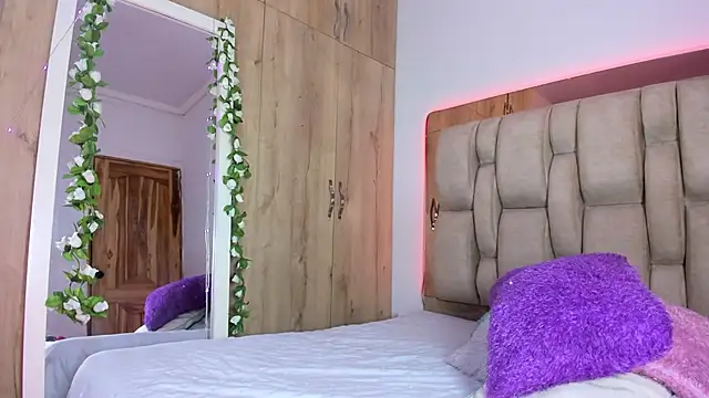 Violeta rosex online show from October 2025 12:27:01 AM