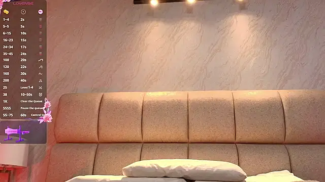 Snapshot of Arii_Vga chatting on February 2026 04:44:02 AM Arii Vga online show from February 2026 04:44:02 AM