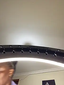 MsWhiteChocolatte online show from March 2025 03:52:01 PM