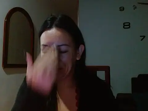 Laura martin  online show from February 2025 08:50:01 AM