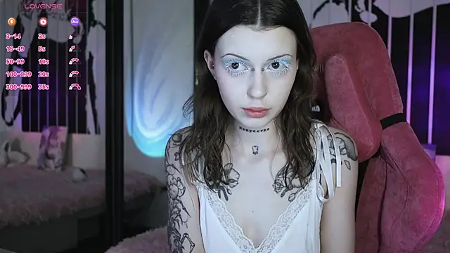 prettybones online show from February 2025 01:36:01 AM