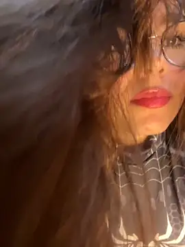 Juanelopez1 online show from September 2025 03:22:01 AM