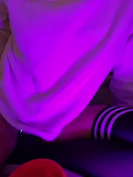 Snapshot of SexyErola27 chatting on January 2026 05:27:02 PM SexyErola27 online show from January 2026 05:27:02 PM