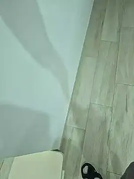 Snapshot of SexyErola27 chatting on January 2026 03:39:01 PM SexyErola27 online show from January 2026 03:39:01 PM