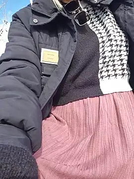 Snapshot of SexyErola27 chatting on February 2026 10:19:01 AM SexyErola27 online show from February 2026 10:19:01 AM