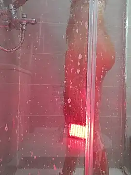 Snapshot of SexyErola27 chatting on February 2026 09:19:01 AM SexyErola27 online show from February 2026 09:19:01 AM