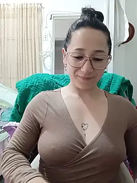 emilypoppy3 online show from May 2026 07:11:01 PM