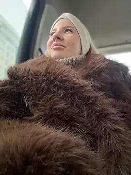 NewLale online show from December 2025 03:24:01 AM