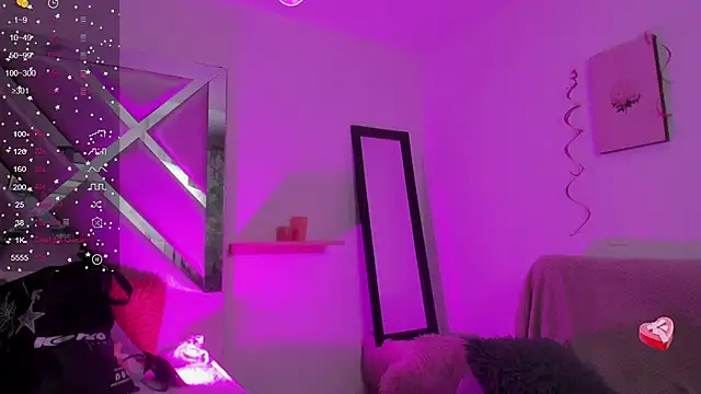 Snapshot of Murieel_69 chatting on March 2025 06:43:02 PM Murieel 69 online show from March 2025 06:43:02 PM