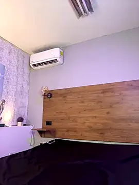 Snapshot of DeboraEvans chatting on October 2025 06:41:02 PM DeboraEvans online show from October 2025 06:41:02 PM