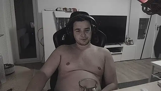 SharkLuigi online show from May 2026 10:08:02 PM