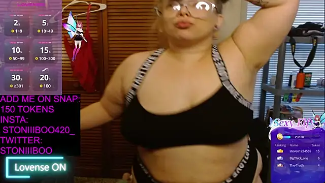 Snapshot of Stoniiiboo chatting on January 2025 03:07:01 PM Stoniiiboo online show from January 2025 03:07:01 PM