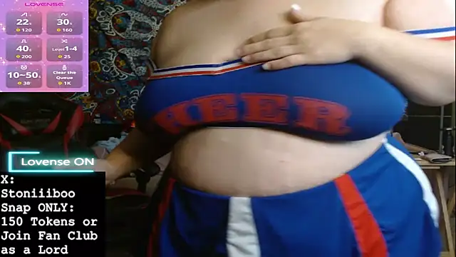 Snapshot of Stoniiiboo chatting on November 2025 01:36:01 PM Stoniiiboo online show from November 2025 01:36:01 PM