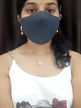 Snapshot of Angleannie chatting on December 2025 06:35:02 PM Angleannie online show from December 2025 06:35:02 PM