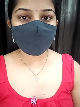 Snapshot of Angleannie chatting on December 2025 12:18:02 AM Angleannie online show from December 2025 12:18:02 AM