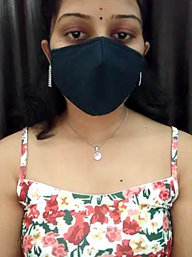 Angleannie online show from April 2026 04:29:01 PM