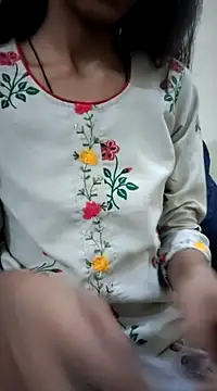 Snapshot of Kumkum_36 chatting on March 2025 04:52:02 AM Kumkum 36 online show from March 2025 04:52:02 AM