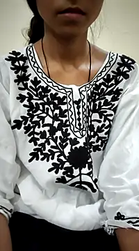 Snapshot of Kumkum_36 chatting on March 2025 04:56:01 AM Kumkum 36 online show from March 2025 04:56:01 AM