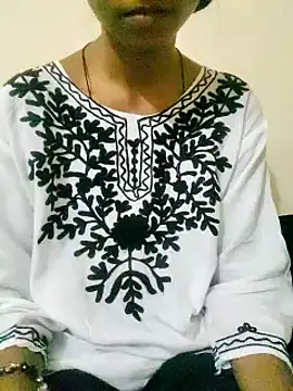 Snapshot of Kumkum_36 chatting on March 2025 06:25:02 AM Kumkum 36 online show from March 2025 06:25:02 AM