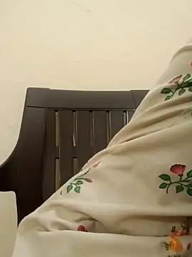 Snapshot of Kumkum_36 chatting on October 2025 04:37:02 AM Kumkum 36 online show from October 2025 04:37:02 AM