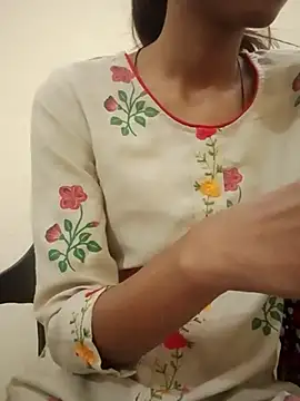 Snapshot of Kumkum_36 chatting on November 2025 04:46:01 AM Kumkum 36 online show from November 2025 04:46:01 AM