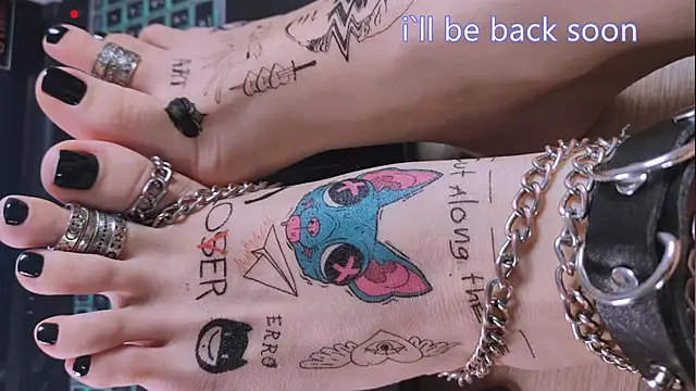 Snapshot of Femdom_Lola chatting on December 2024 02:19:02 PM Femdom Lola online show from December 2024 02:19:02 PM