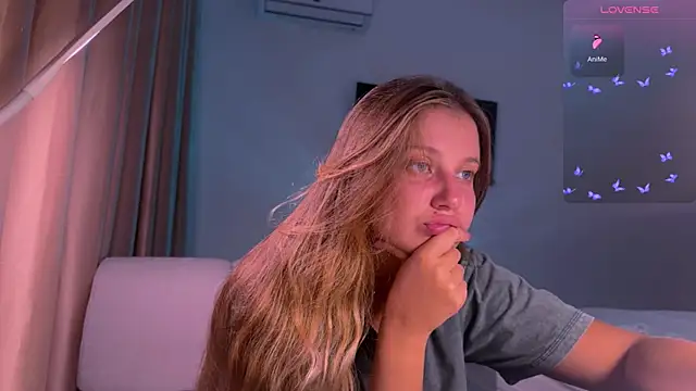 Snapshot of Femdom_Lola chatting on July 2026 02:10:01 PM Femdom Lola online show from July 2026 02:10:01 PM