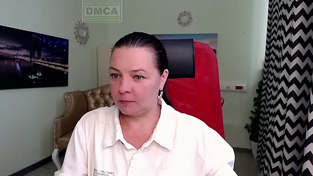 Snapshot of Lily_flower7 chatting on May 2026 05:57:01 AM Lily flower7 online show from May 2026 05:57:01 AM