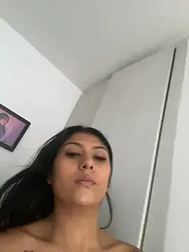 Snapshot of CandyRoxx1_ chatting on February 2025 07:27:01 PM CandyRoxx1 online show from February 2025 07:27:01 PM