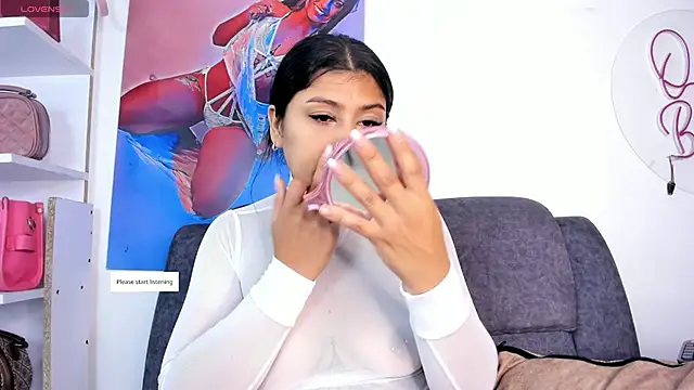 Snapshot of CandyRoxx1_ chatting on November 2025 05:55:02 PM CandyRoxx1 online show from November 2025 05:55:02 PM