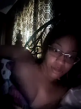 Snapshot of samone9 chatting on March 2026 03:39:01 PM samone9 online show from March 2026 03:39:01 PM