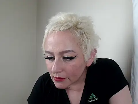 FRANCHEZKA online show from April 2026 04:02:02 AM