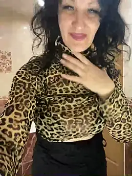 Katie-n online show from March 2025 12:45:01 PM