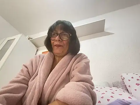 sweeviolet online show from May 2026 03:27:01 PM