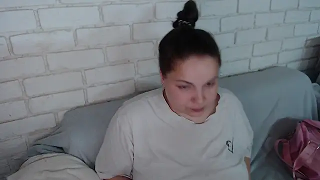 Snapshot of Crazyy_girl_ chatting on May 2026 05:29:01 PM Crazyy girl online show from May 2026 05:29:01 PM